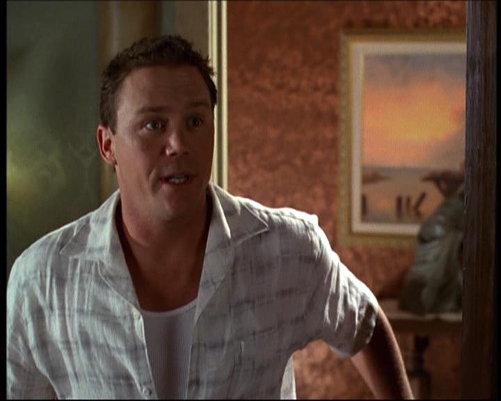 Charmed-Online-dot-net_622ItsABadBadBadBadWorldPart1-0624.jpg