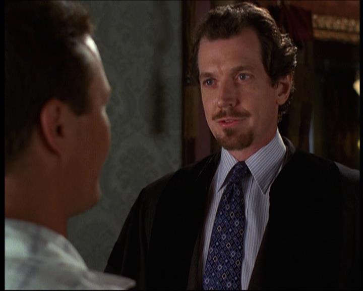 Charmed-Online-dot-net_622ItsABadBadBadBadWorldPart1-0629.jpg