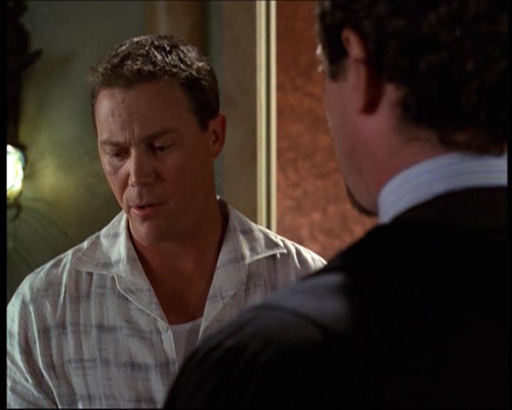 Charmed-Online-dot-net_622ItsABadBadBadBadWorldPart1-0634.jpg