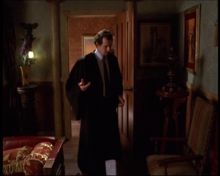 Charmed-Online-dot-net_622ItsABadBadBadBadWorldPart1-0647.jpg