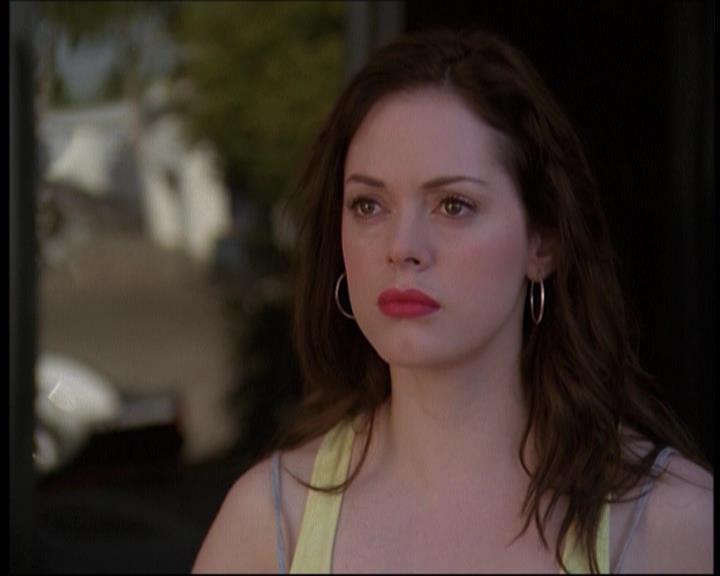 Charmed-Online-dot-net_622ItsABadBadBadBadWorldPart1-0681.jpg