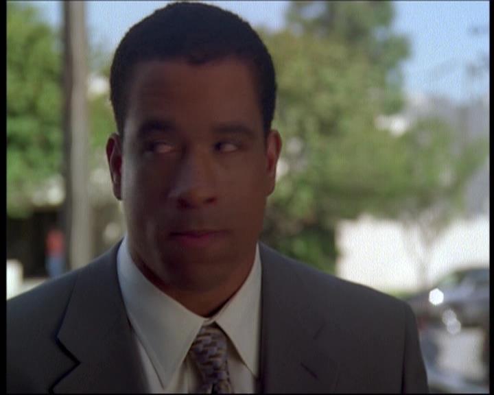 Charmed-Online-dot-net_622ItsABadBadBadBadWorldPart1-0683.jpg