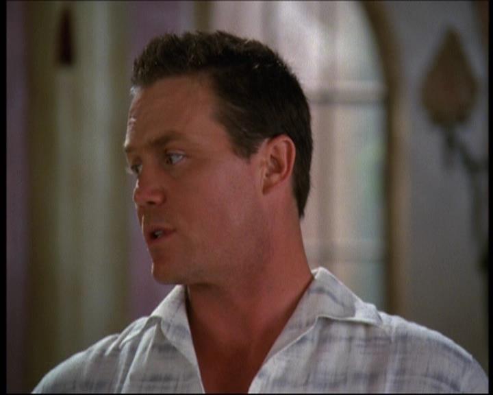 Charmed-Online-dot-net_622ItsABadBadBadBadWorldPart1-0736.jpg