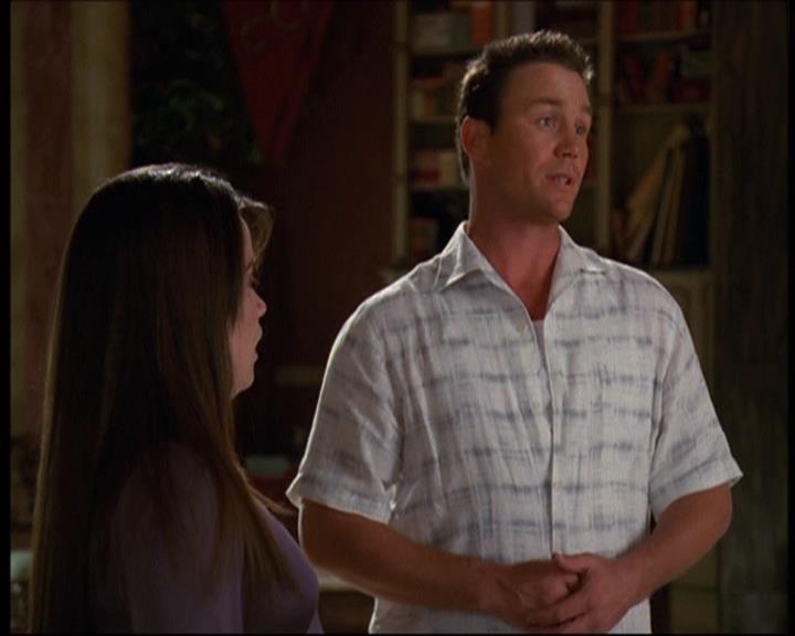 Charmed-Online-dot-net_622ItsABadBadBadBadWorldPart1-0746.jpg