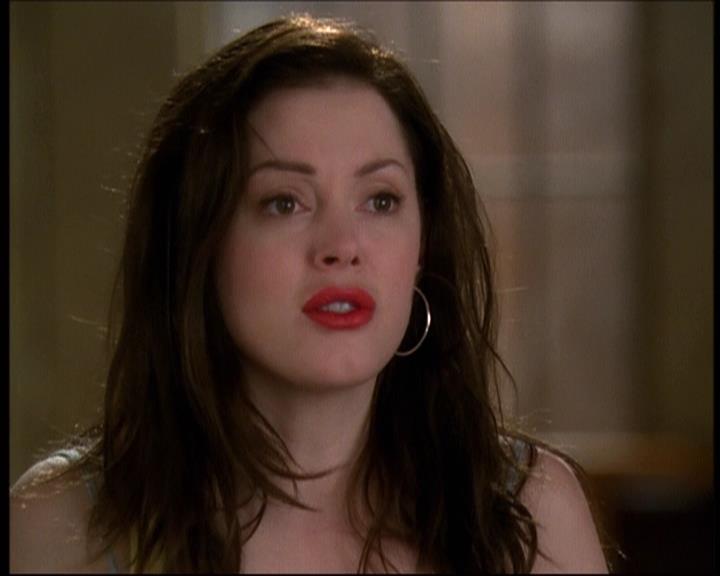 Charmed-Online-dot-net_622ItsABadBadBadBadWorldPart1-0791.jpg
