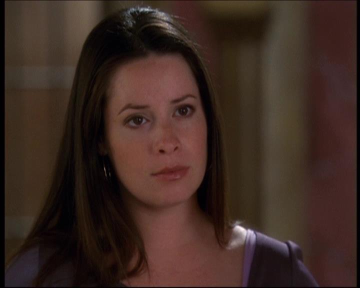Charmed-Online-dot-net_622ItsABadBadBadBadWorldPart1-0831.jpg
