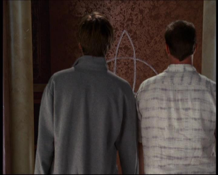 Charmed-Online-dot-net_622ItsABadBadBadBadWorldPart1-0863.jpg