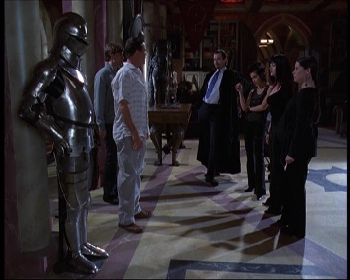 Charmed-Online-dot-net_622ItsABadBadBadBadWorldPart1-0891.jpg