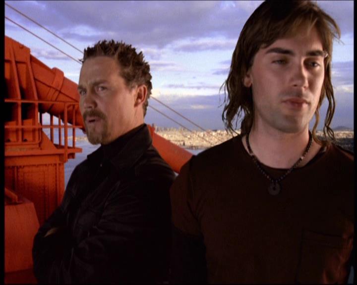 Charmed-Online-dot-net_622ItsABadBadBadBadWorldPart1-1077.jpg