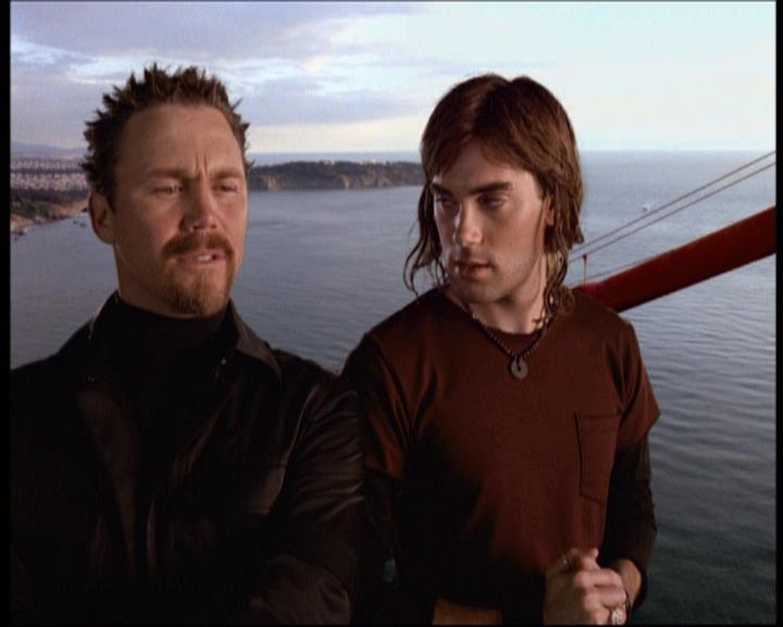 Charmed-Online-dot-net_622ItsABadBadBadBadWorldPart1-1088.jpg