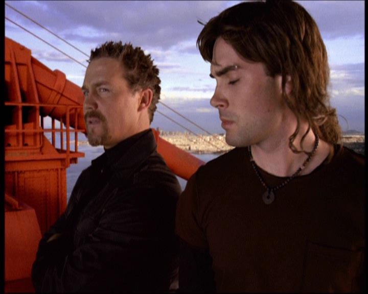 Charmed-Online-dot-net_622ItsABadBadBadBadWorldPart1-1090.jpg