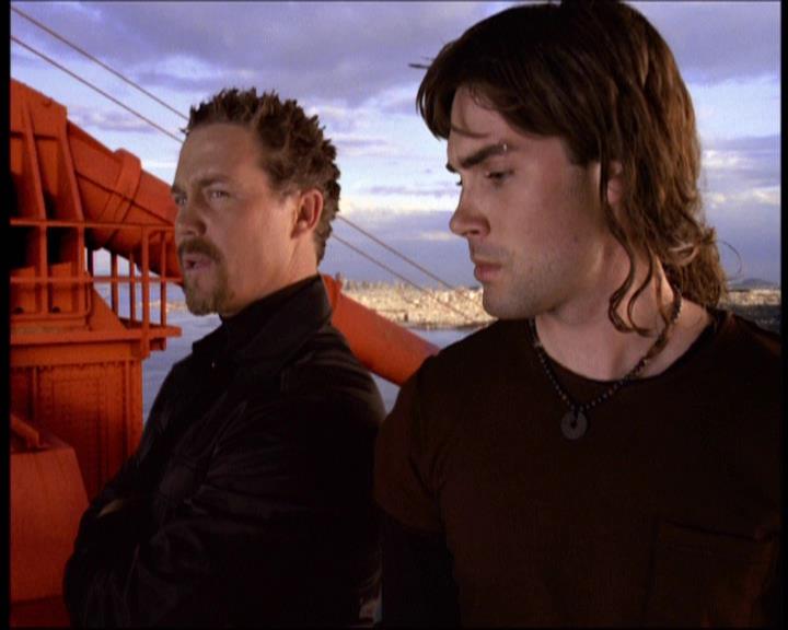 Charmed-Online-dot-net_622ItsABadBadBadBadWorldPart1-1091.jpg