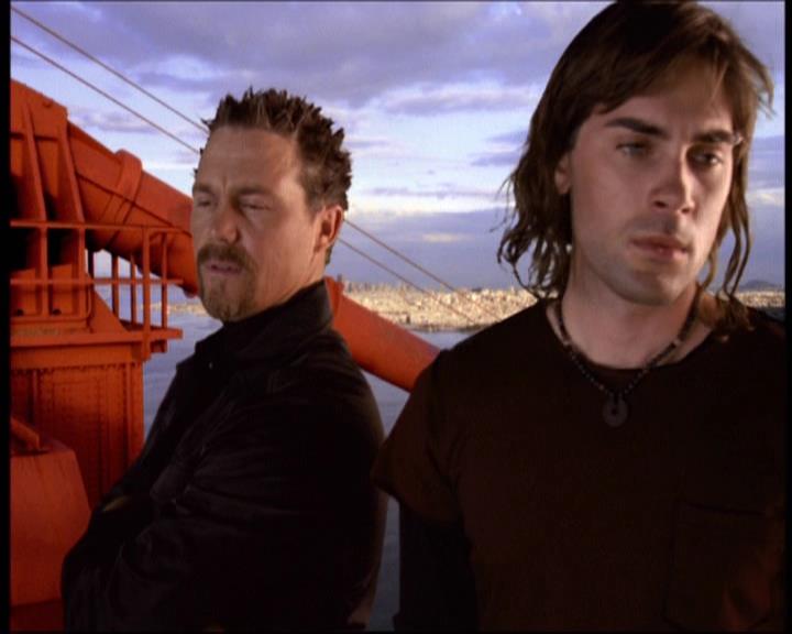 Charmed-Online-dot-net_622ItsABadBadBadBadWorldPart1-1095.jpg