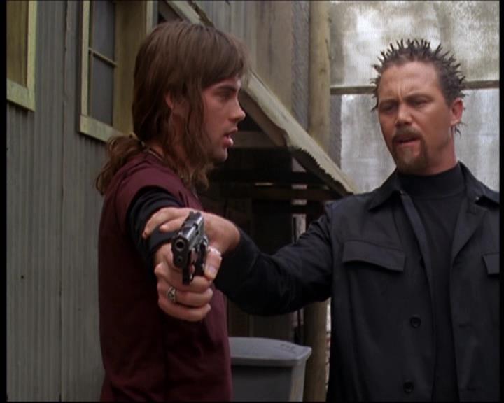 Charmed-Online-dot-net_622ItsABadBadBadBadWorldPart1-1177.jpg
