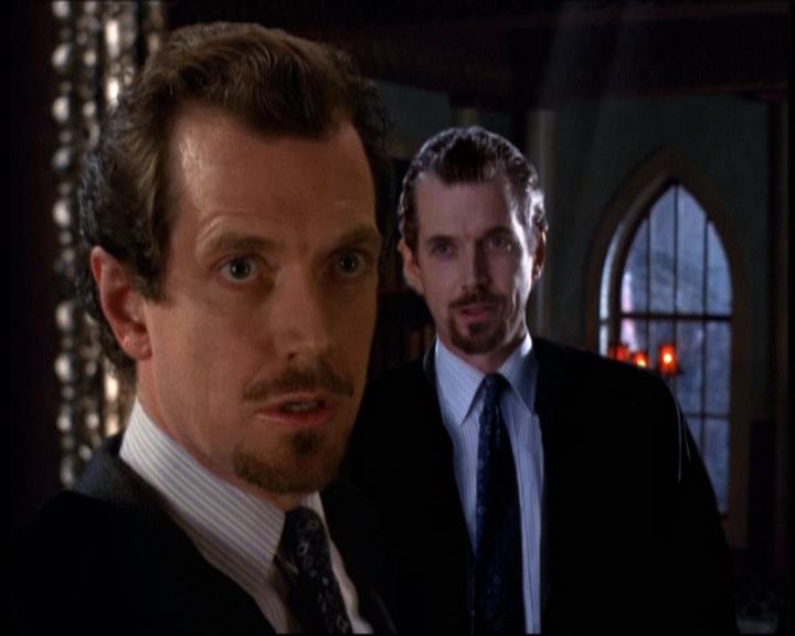 Charmed-Online-dot-net_622ItsABadBadBadBadWorldPart1-1300.jpg