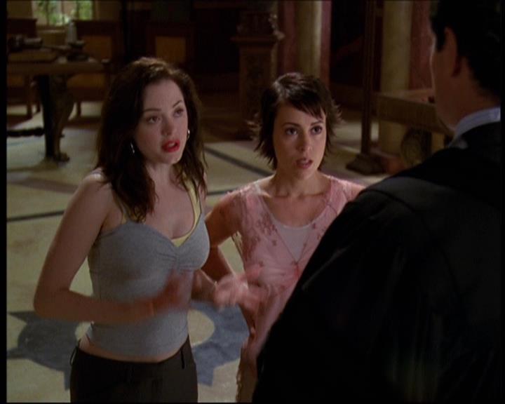 Charmed-Online-dot-net_622ItsABadBadBadBadWorldPart1-1310.jpg Charmed-Online-dot-net_622ItsABadBadBadBadWorldPart1-1310.jpg