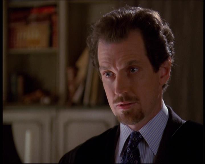 Charmed-Online-dot-net_622ItsABadBadBadBadWorldPart1-1356.jpg