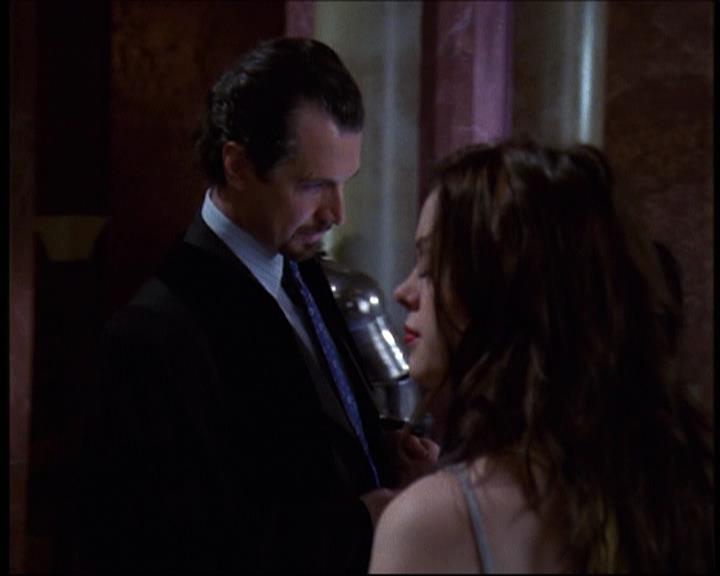 Charmed-Online-dot-net_622ItsABadBadBadBadWorldPart1-1444.jpg