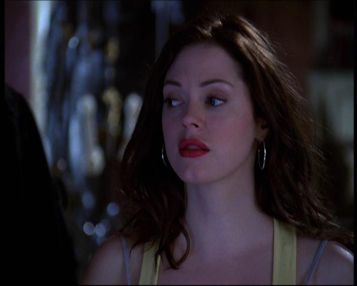 Charmed-Online-dot-net_622ItsABadBadBadBadWorldPart1-1450.jpg
