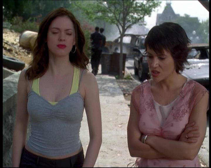 Charmed-Online-dot-net_622ItsABadBadBadBadWorldPart1-1591.jpg Charmed-Online-dot-net_622ItsABadBadBadBadWorldPart1-1591.jpg