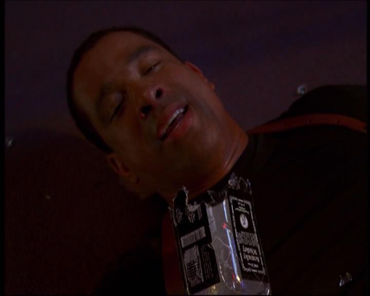 Charmed-Online-dot-net_622ItsABadBadBadBadWorldPart1-1745.jpg