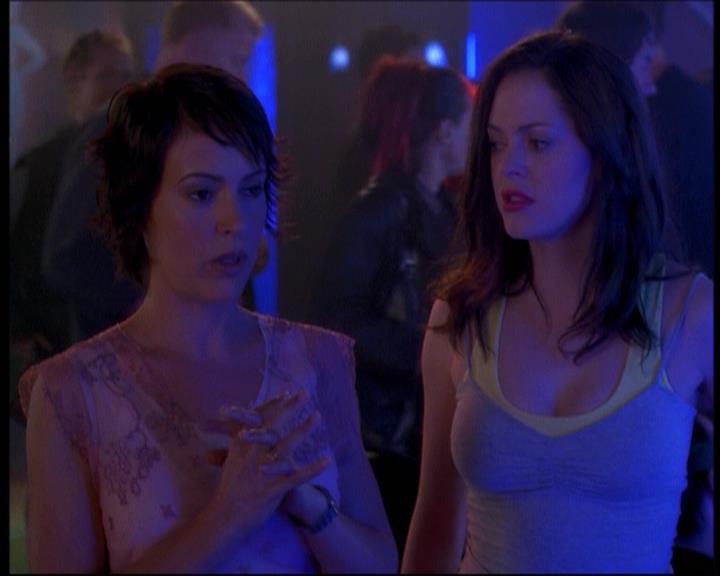 Charmed-Online-dot-net_622ItsABadBadBadBadWorldPart1-1791.jpg Charmed-Online-dot-net_622ItsABadBadBadBadWorldPart1-1791.jpg