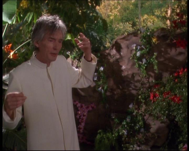 Charmed-Online-dot-net_622ItsABadBadBadBadWorldPart1-1822.jpg