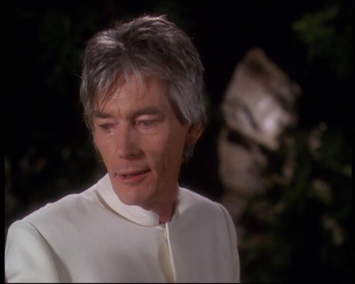 Charmed-Online-dot-net_622ItsABadBadBadBadWorldPart1-1857.jpg