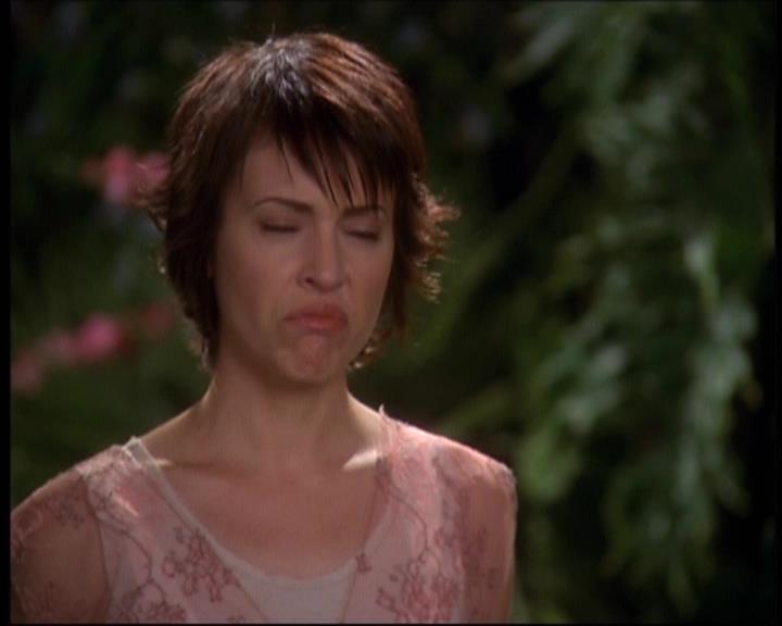 Charmed-Online-dot-net_622ItsABadBadBadBadWorldPart1-1946.jpg