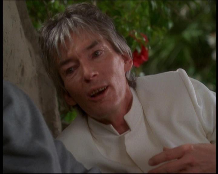 Charmed-Online-dot-net_622ItsABadBadBadBadWorldPart1-2107.jpg