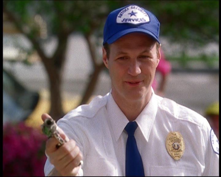 Charmed-Online-dot-net_622ItsABadBadBadBadWorldPart1-2357.jpg