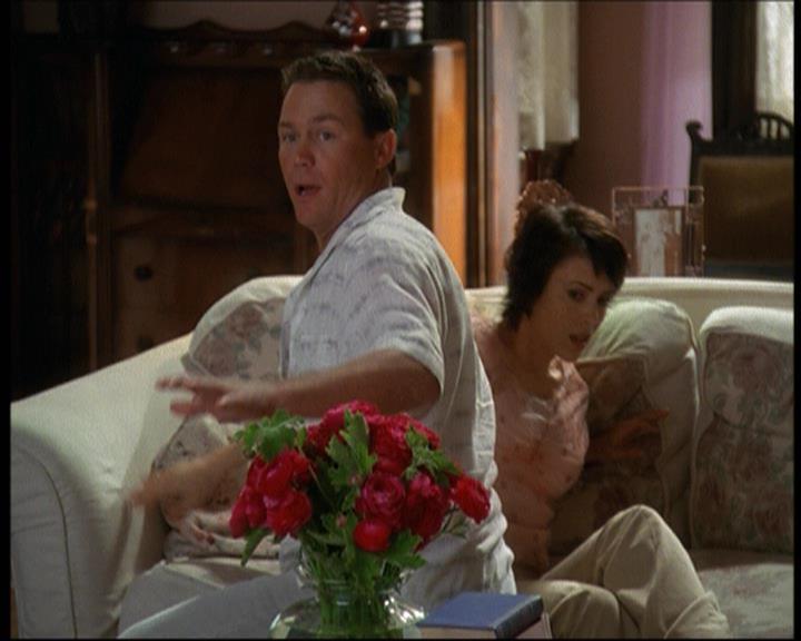 Charmed-Online-dot-net_623ItsABadBadBadBadWorldPart2-0026.jpg