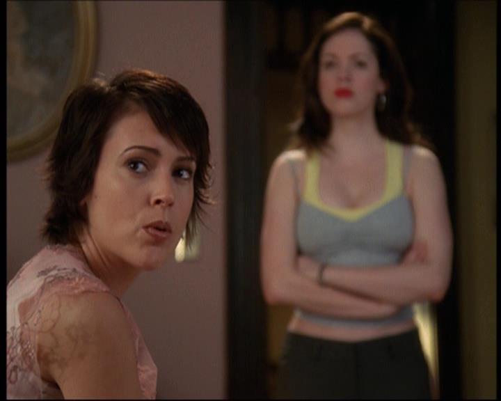 Charmed-Online-dot-net_623ItsABadBadBadBadWorldPart2-0050.jpg