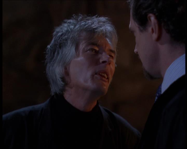Charmed-Online-dot-net_623ItsABadBadBadBadWorldPart2-0260.jpg