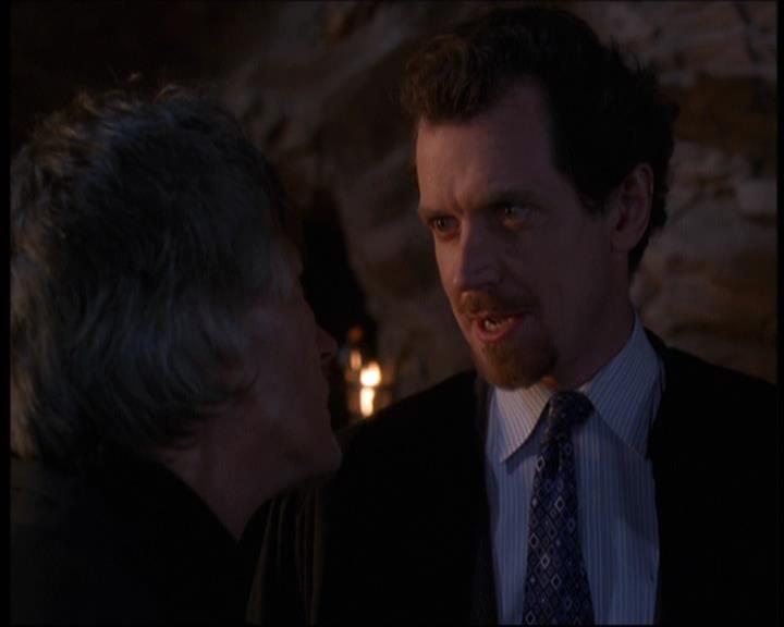 Charmed-Online-dot-net_623ItsABadBadBadBadWorldPart2-0268.jpg