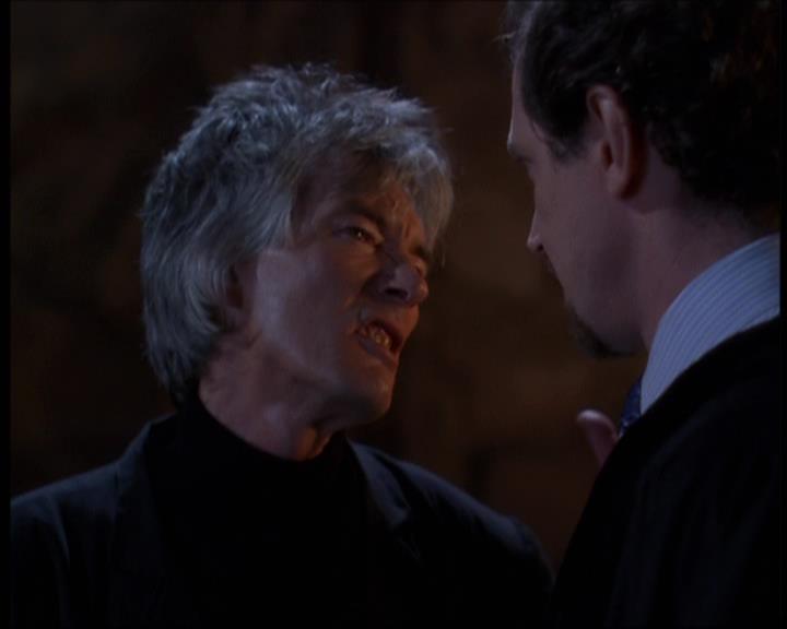 Charmed-Online-dot-net_623ItsABadBadBadBadWorldPart2-0277.jpg