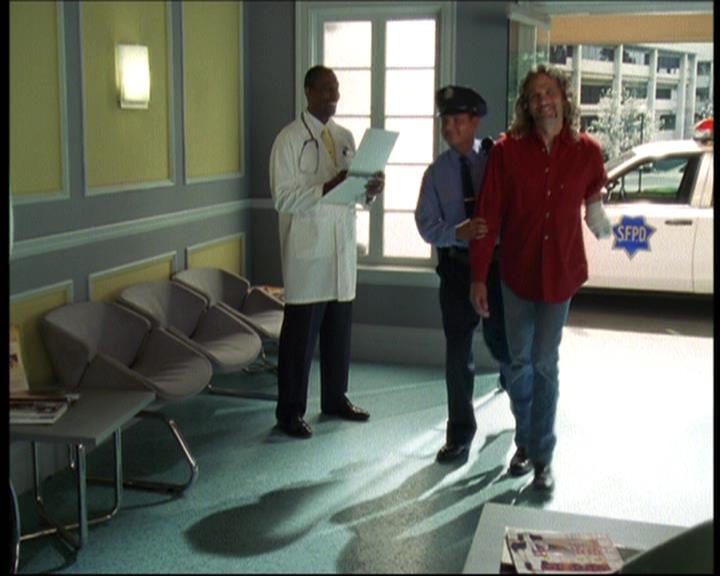 Charmed-Online-dot-net_623ItsABadBadBadBadWorldPart2-0405.jpg