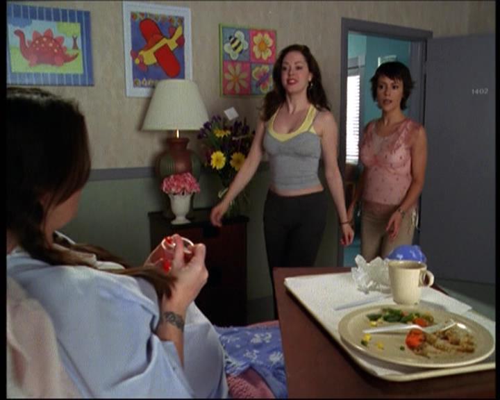 Charmed-Online-dot-net_623ItsABadBadBadBadWorldPart2-0504.jpg