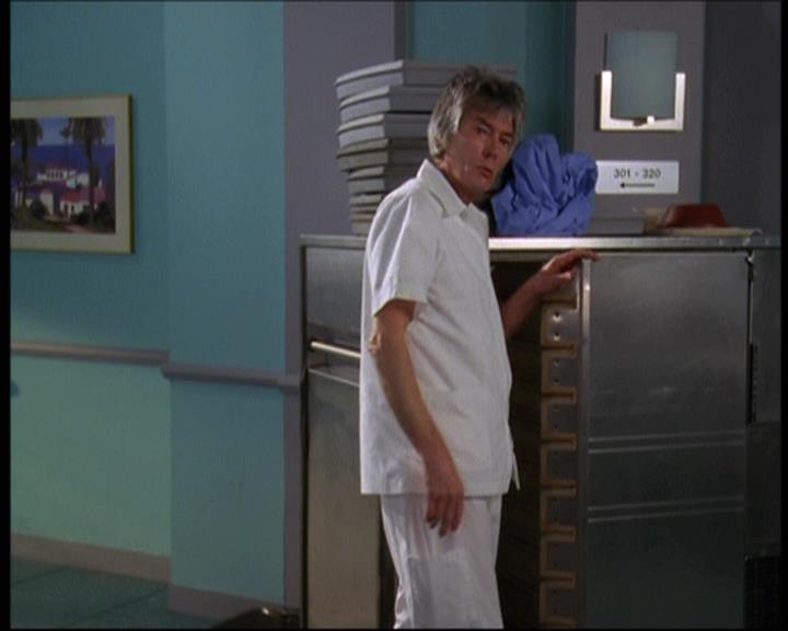 Charmed-Online-dot-net_623ItsABadBadBadBadWorldPart2-0610.jpg