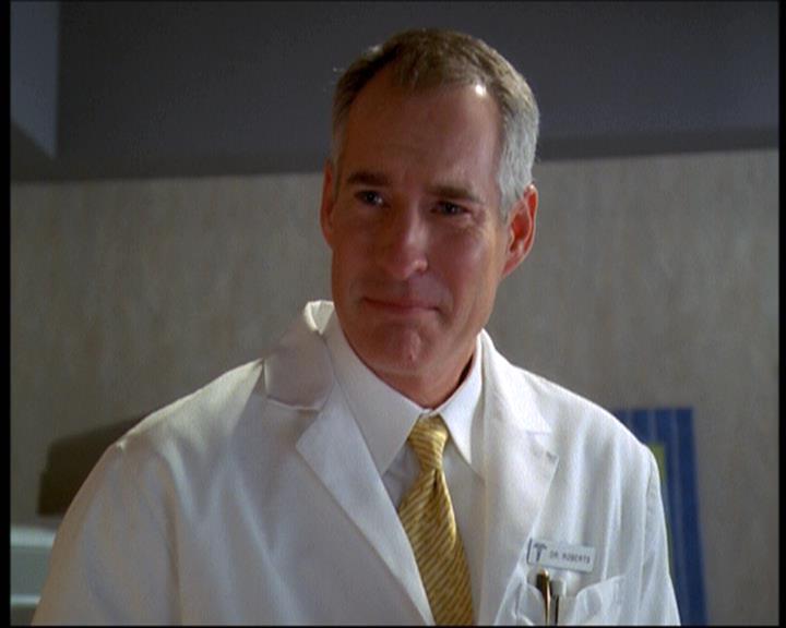 Charmed-Online-dot-net_623ItsABadBadBadBadWorldPart2-0856.jpg
