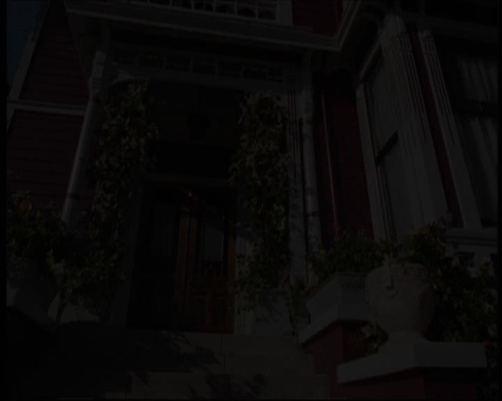 Charmed-Online-dot-net_623ItsABadBadBadBadWorldPart2-0976.jpg