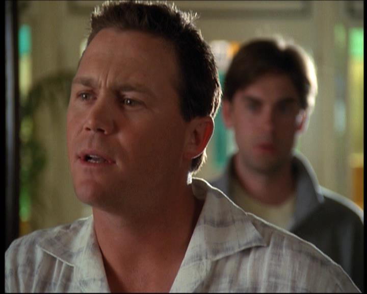 Charmed-Online-dot-net_623ItsABadBadBadBadWorldPart2-1142.jpg