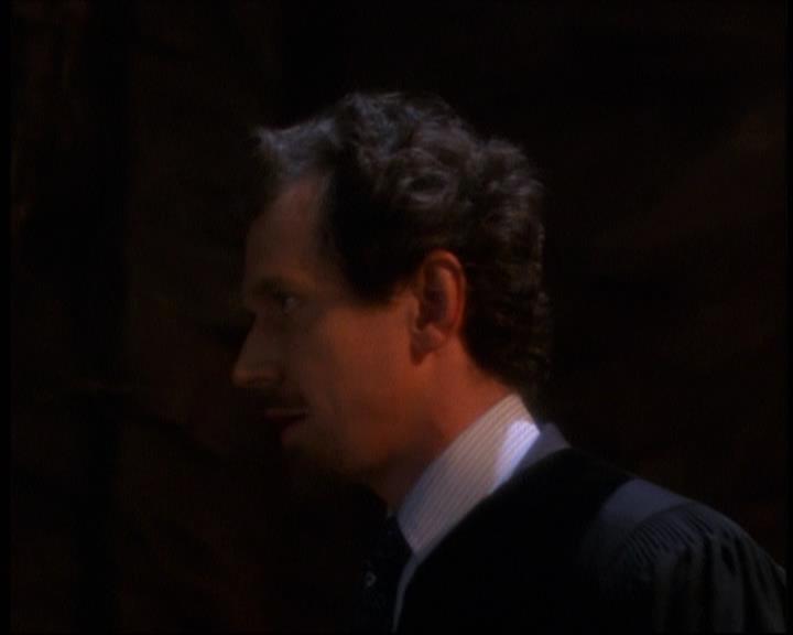 Charmed-Online-dot-net_623ItsABadBadBadBadWorldPart2-1159.jpg