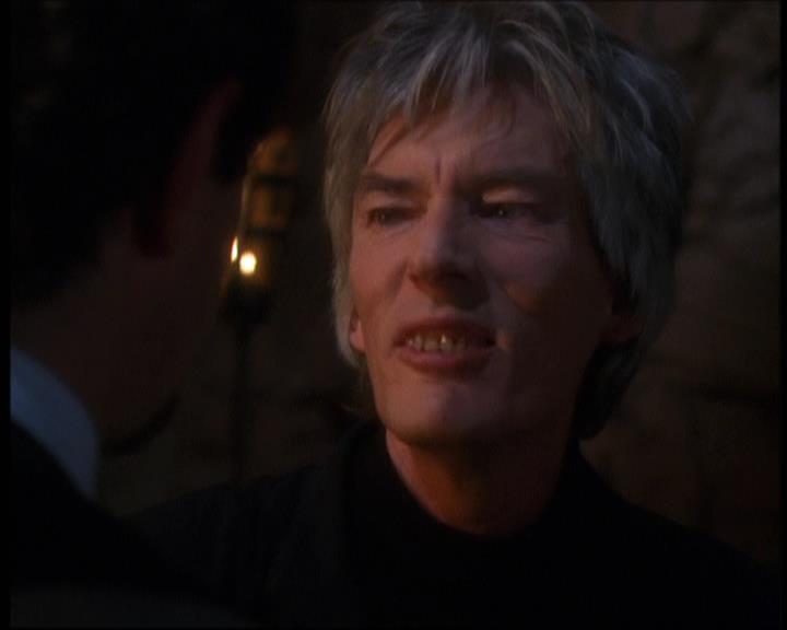 Charmed-Online-dot-net_623ItsABadBadBadBadWorldPart2-1215.jpg