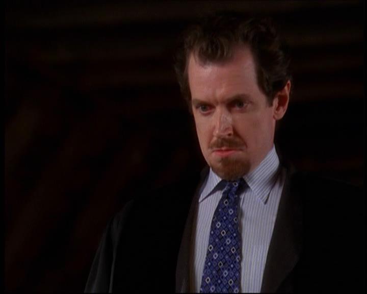 Charmed-Online-dot-net_623ItsABadBadBadBadWorldPart2-1367.jpg