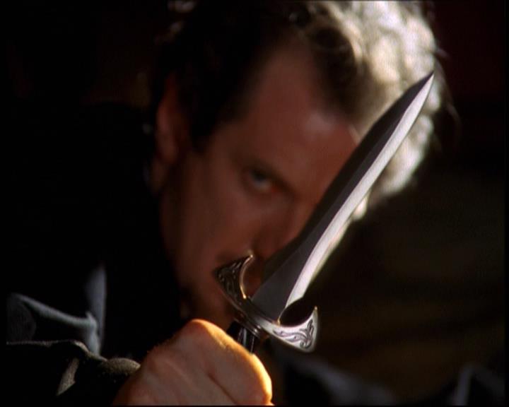 Charmed-Online-dot-net_623ItsABadBadBadBadWorldPart2-1374.jpg