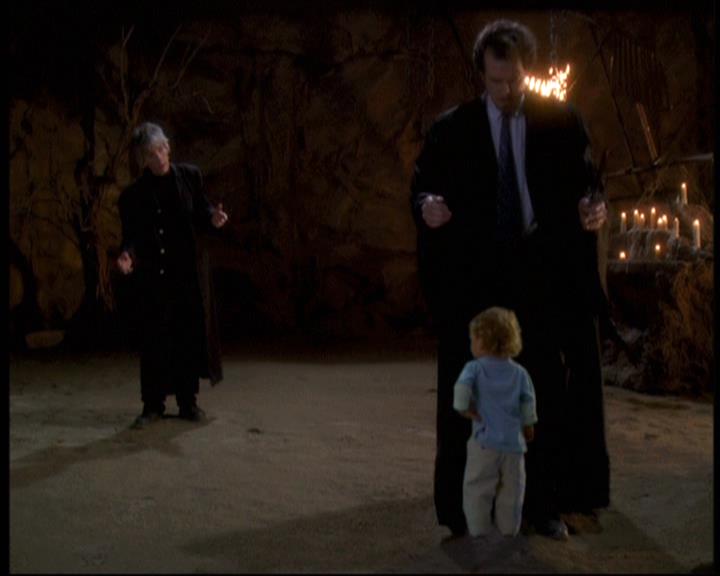 Charmed-Online-dot-net_623ItsABadBadBadBadWorldPart2-1445.jpg