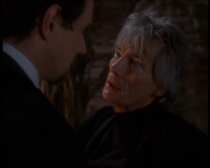 Charmed-Online-dot-net_623ItsABadBadBadBadWorldPart2-1506.jpg