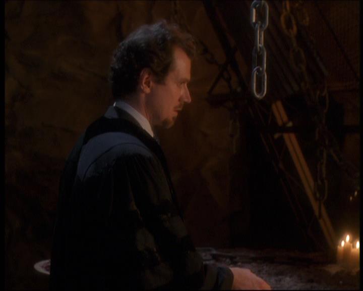 Charmed-Online-dot-net_623ItsABadBadBadBadWorldPart2-1535.jpg
