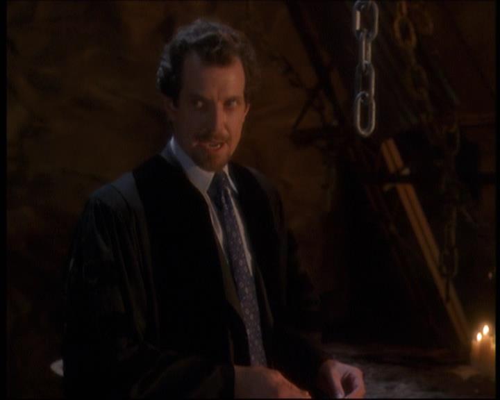 Charmed-Online-dot-net_623ItsABadBadBadBadWorldPart2-1541.jpg